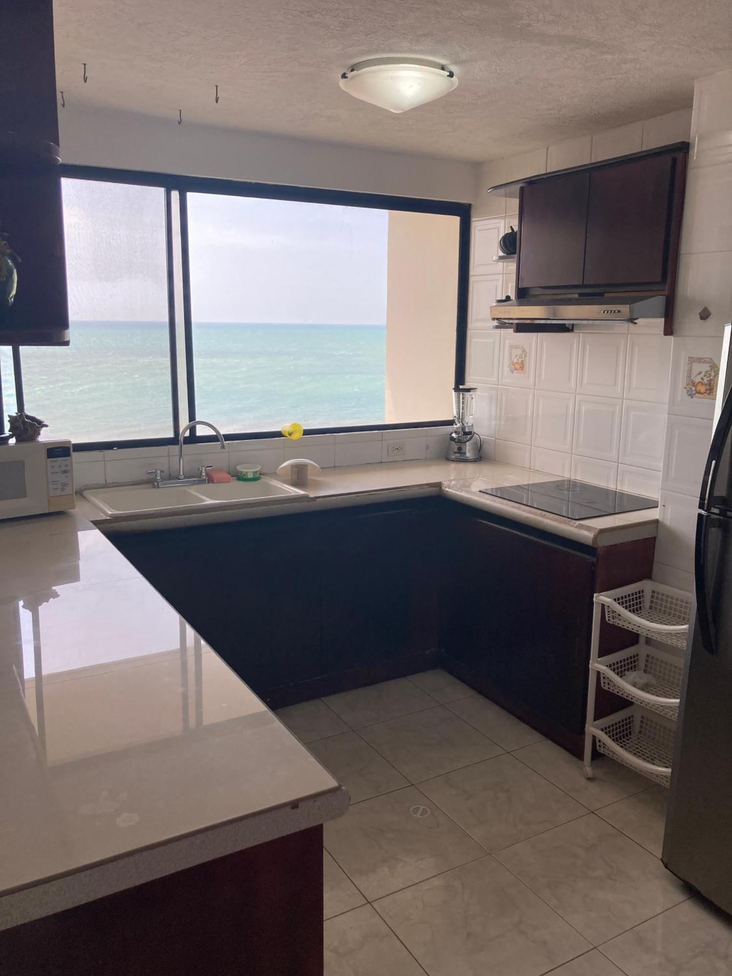 Departamento 4 12 Personas Vista Al Mar 8vo Piso Playa Almendro * Tonsupa