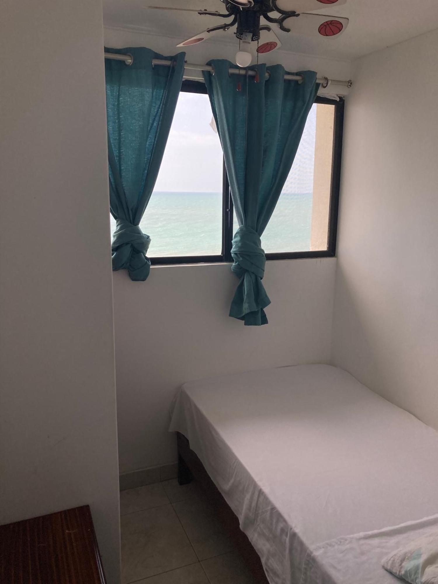 Departamento 4 12 Personas Vista Al Mar 8vo Piso Playa Almendro *