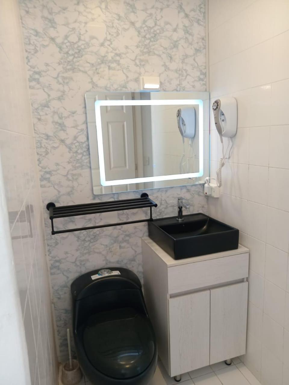 Departamento 4 12 Personas Vista Al Mar 8vo Piso Playa Almendro * Tonsupa
